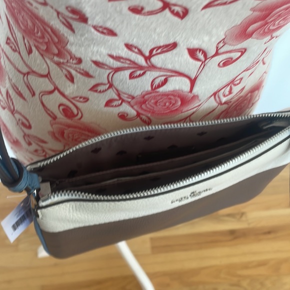 kate spade triple gusset crossbody - Picture 3 of 3
